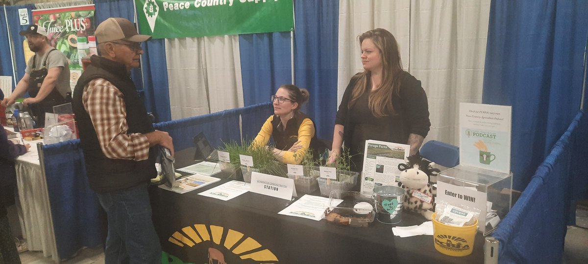 AkimOmokanye's tweet image. At Clear Hills County Agric Trade Show today. PCBFA extension crew getting the word out to the community about who PCBFA is. An opportunity to chat with beef and grain producers and answer questions on  recent government programs, PCBFA&apos;s events,and research programs. Go, team!!!