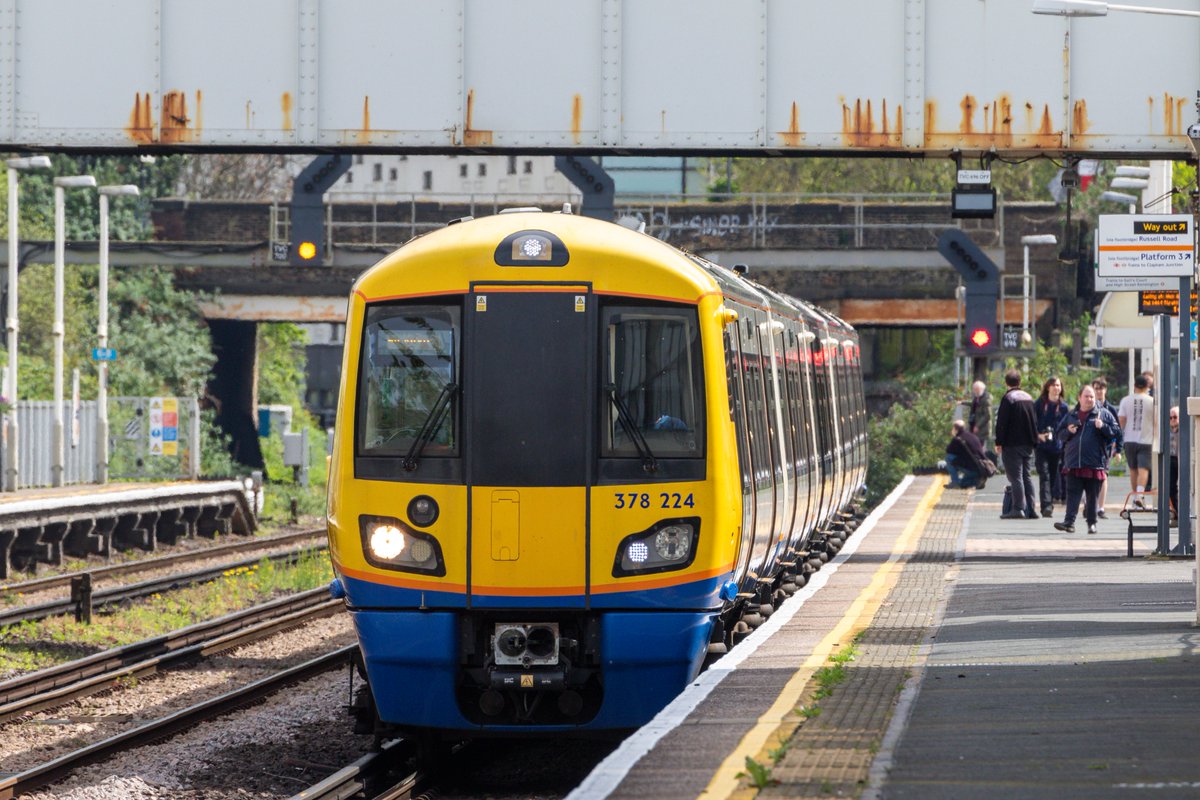 ScottWJ01's tweet image. #Class378 at Kensington Olympia