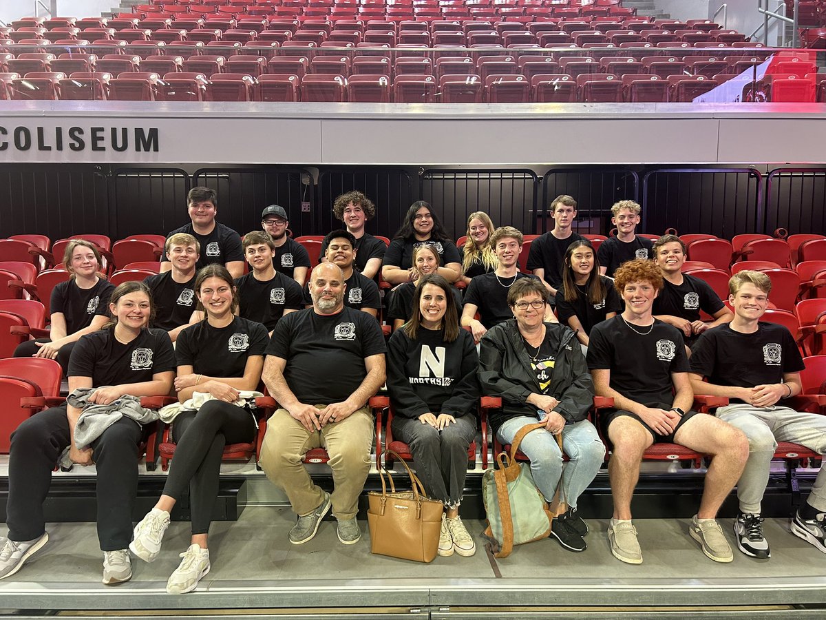 cnlewie's tweet photo. It’s been a great day of exploration, inquiry, and competition with our outstanding @NCSciOlympiad team at the State Science Olympiad . We also had the opportunity to meet @NCSUBasketball Coach of the Year. #STEMeducation #SciOly https://t.co/noK3EZV7zo