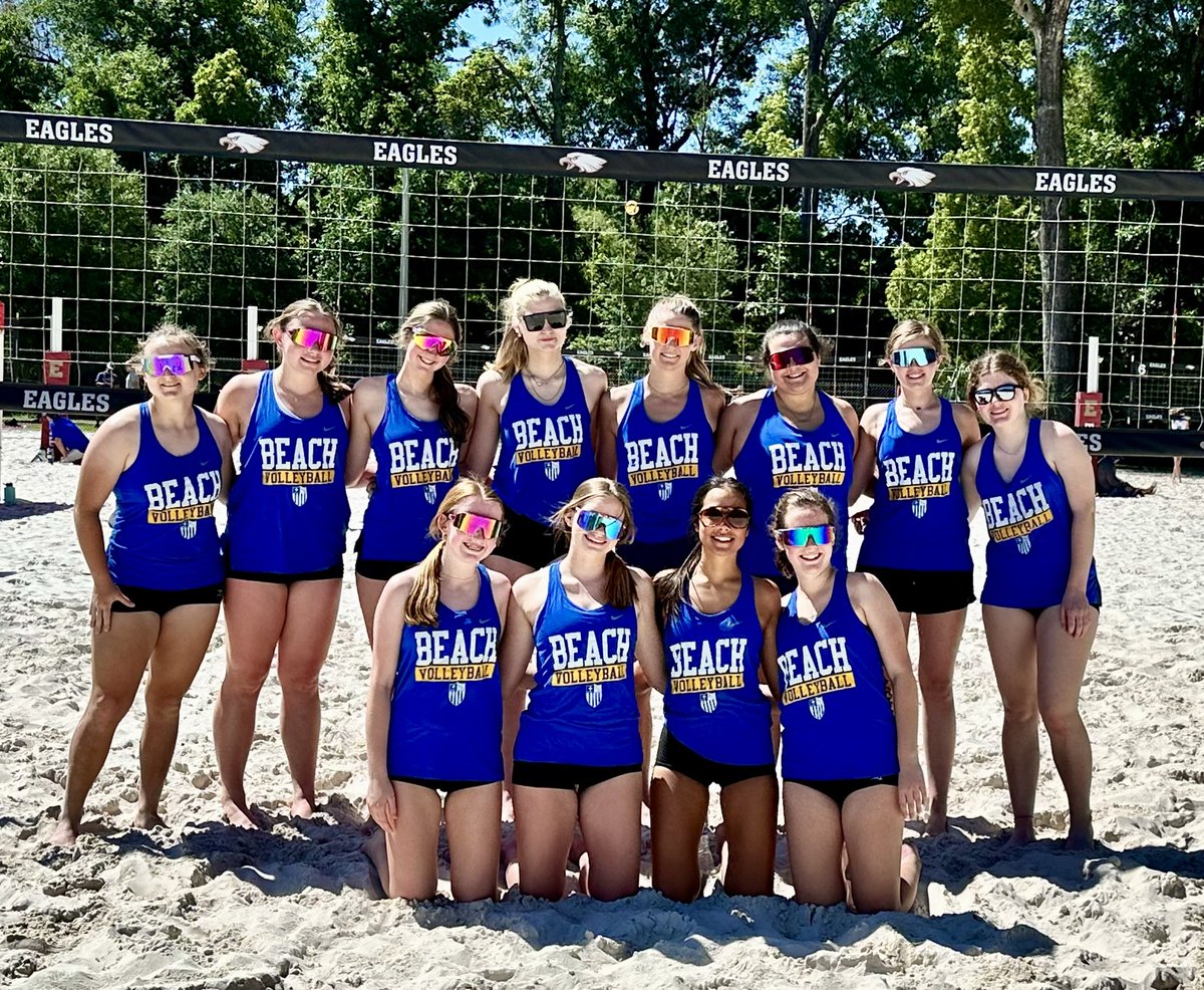 Our ladies did amazing! Great job SVA Beach Volleyball!!

#svaathletics #stvincentsacademy #beachvolleyball #GoSaints #savannahga #svahey #womenwholead #blueandgold #savannahgeorgia #SVA