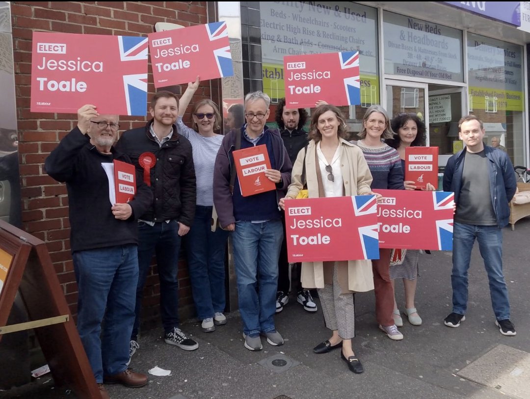 Great afternoon with @JessicaToale in Bournemouth West. Brilliant to be joined by @Labour4PR, at the next election we can elect some excellent candidates who will vote for a fairer voting system. If you want PR back Jessica Toale in Bournemouth West