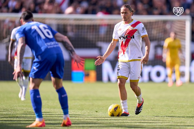 📍Vallecas, Estadio de Vallecas🏟️ ✖️Rayo y Getafe firman un empate que sabe a poco 👉 @RayoVallecano➖@GetafeCF 🧐Las CLAVES del partido con: 🗣️ @pvilla98 🎙️En #⃣ GOLES con @sergioktorres