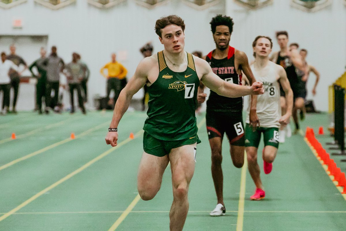 NDSUTrackField's tweet photo. Redshirt freshman Carter Elde recorded another personal-best in the 400m hurdles, clocking 53.33 at Bryan Clay. https://t.co/a6k4WLdpM8