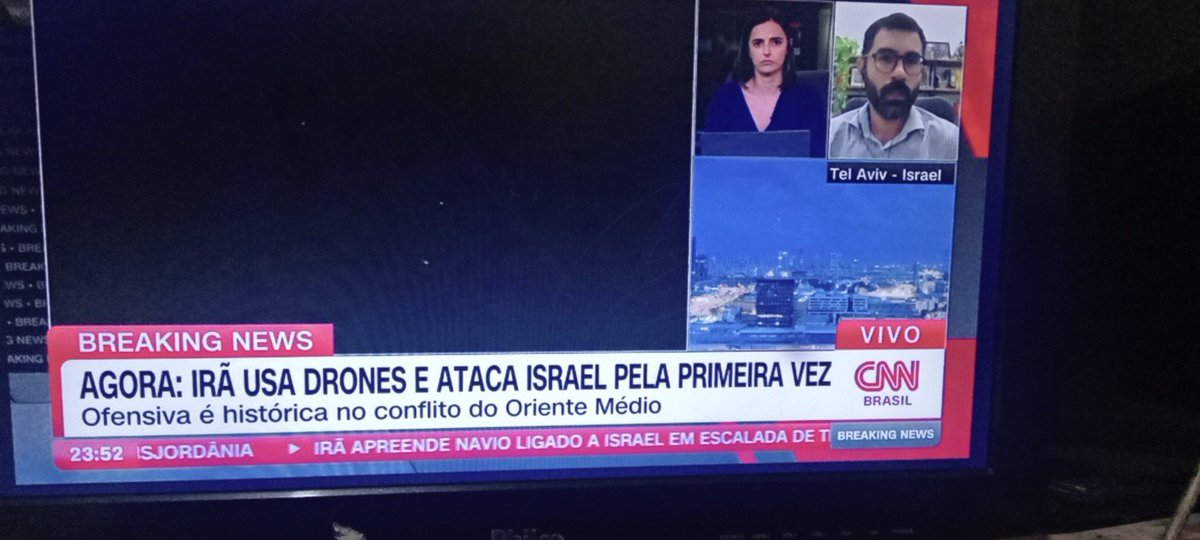 ReiCosplayer's tweet photo. Irã ataca Israel neste momento .
#Iran #Israel #IranAttack #guerra https://t.co/ixTBj2Hg37