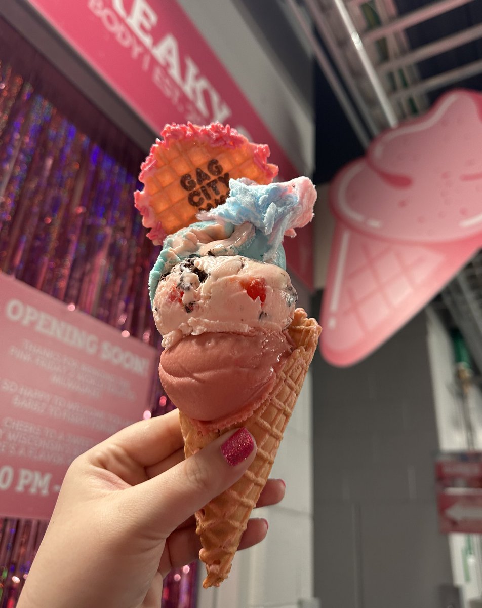 💕🍦SUPER FREAKY CONE🍦💕 A 👀 behind-the-scenes! We treated @NICKIMINAJ’s tour crew to an ice cream shop backstage. 🎀 What flavor would you have picked, Barbz?! 🍦✨ #GAGCITYMILWAUKEE