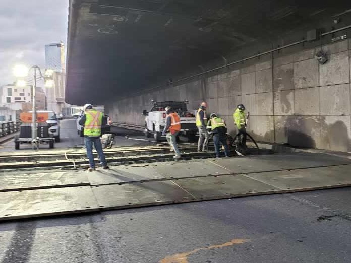 Crews are making repairs to the Queens-bound BQE this weekend, helping to extend the life of the triple cantilever section of the roadway.   Thank you to the workers and all New Yorkers who opted for other modes of transportation so the work could be done.