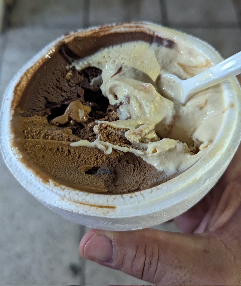 El hecho de que podamos comer el mejor helado del mundo 24/7, hace de Argentina el mejor país del mundo 🇦🇷
