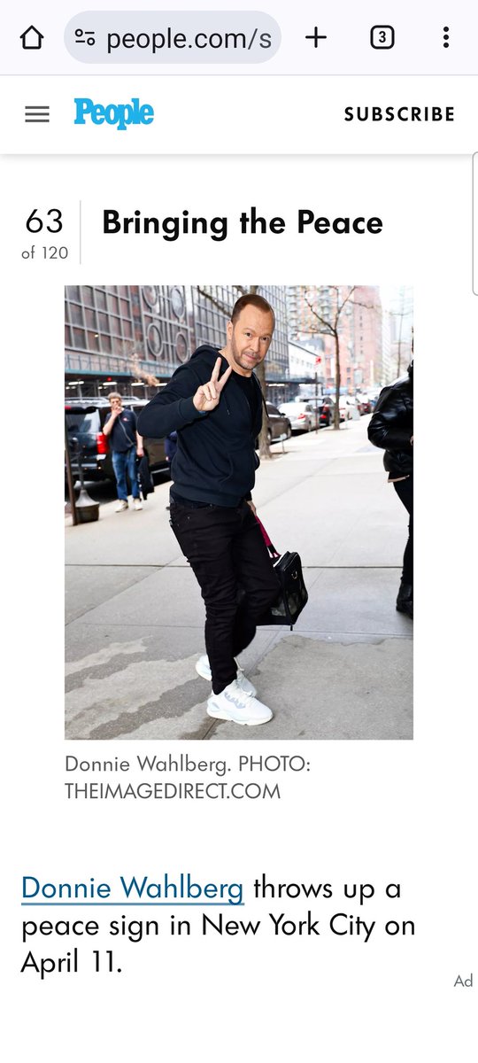 citygal28's tweet photo. I spy @DonnieWahlberg courtesy of @people #Startracks ✌️☮️ https://t.co/PNF0Eizzvz