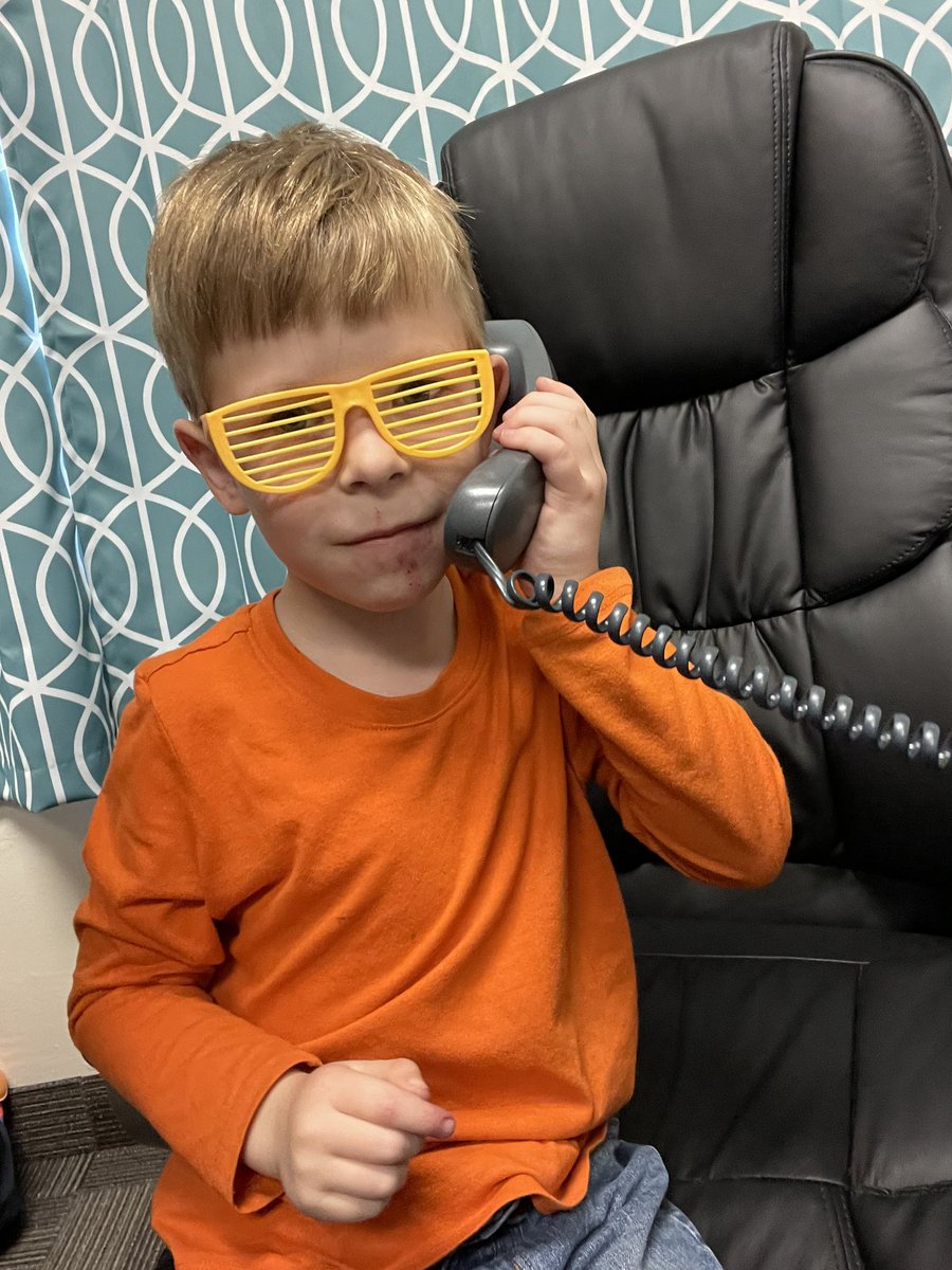 #goodnewscalloftheday goes to Eli for helping his classmate. #charactercounts