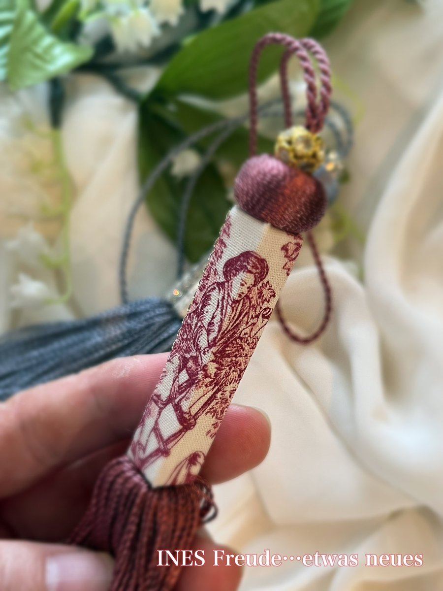 EtwasInes's tweet photo. 久しぶりの新作です。
Toile de Jouy Tassel ジュイタッセル designed by IFen

https://t.co/SnsqqnHjNn https://t.co/G1VZhGOWE8