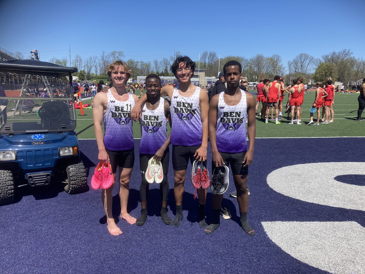 4x8

Same 4x16 team, order and all doubling back = Season Best &amp; 5th!

Jr <a href="/APerezTovias/">Aaron</a> 2:06 (:01 off PR!)
So <a href="/theminirunner/">aboubakar.ibrahim</a> 1:57.6 (.26 PR &amp; Top Soph 800 in BD history!)
So <a href="/elroe7_/">Elroe Tafese</a> 2:08
Jr <a href="/Finan_Doyle/">Finan Doyle</a> 2:10