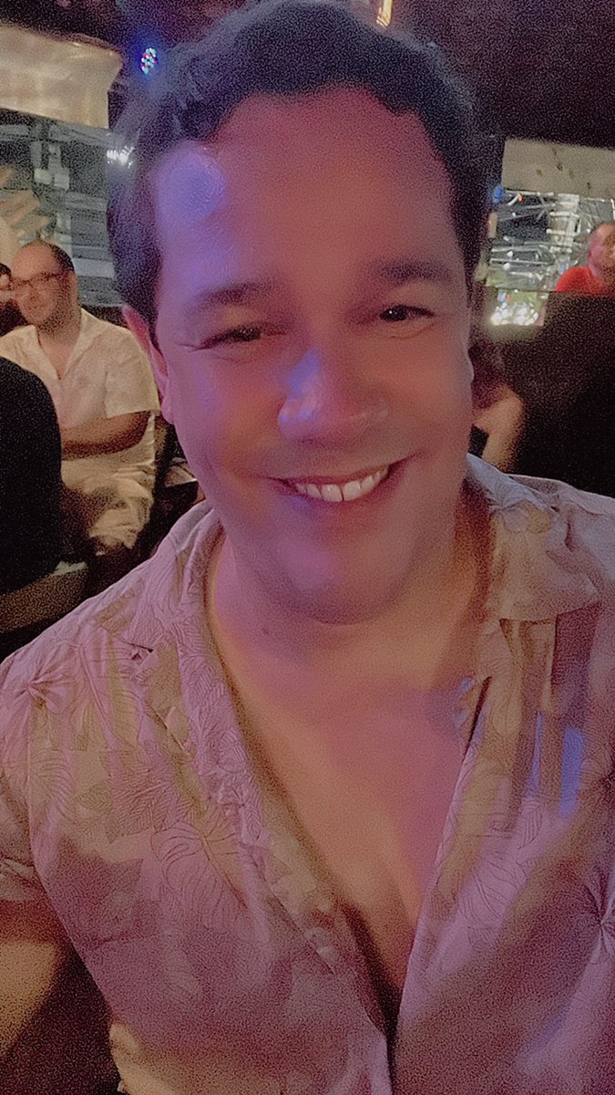 bregasaudade's tweet photo. Saudade da energia caótica do #Apoena 🤣🤣 #Bebinho da Silva https://t.co/d0FLQ33Z5v
