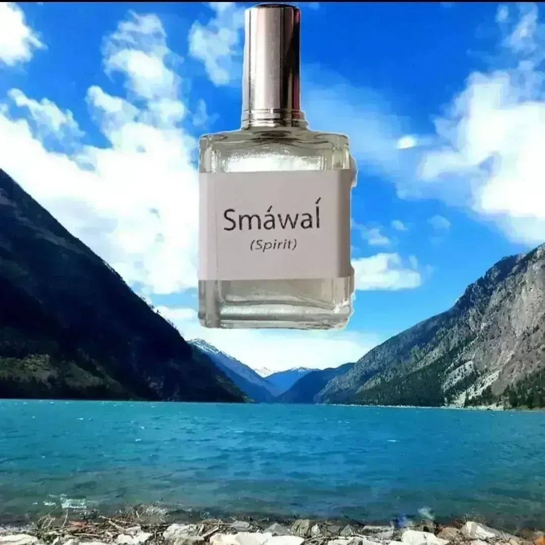 Smáwal̓ - life spirit. A tribute to our Ancestors & Creator... eau de parfum w/ top notes of smoke & sage, middle note of sweetgrass, base tobacco & cedar. Available @ buff.ly/42LXhyD 🌿 pic by my cousin Leo Patrick #NativeTwitter #FirstNations #Statimc #NativeMade