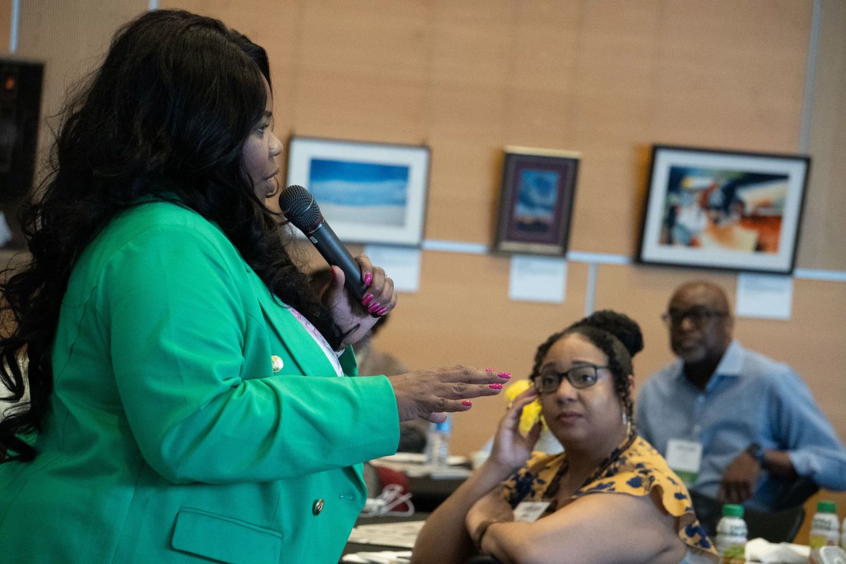 ✨And that wraps up #NABJRegion3! 🙏🏽Thank you to our attendees, panelists, moderators, volunteers, and partners: @Crutcherfdn @tulsacc @Just4Greenwood @CRRJ_NUSL! We had a blast 🌟in Tulsa! Photos by: Sam Levrault Media