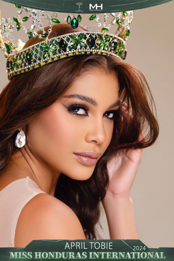 𝐇𝐎𝐍𝐃𝐔𝐑𝐀𝐒 𝐑𝐄𝐓𝐔𝐑𝐍𝐒 𝐓𝐎 𝐌𝐈𝐒𝐒 𝐈𝐍𝐓𝐄𝐑𝐍𝐀𝐓𝐈𝐎𝐍𝐀𝐋! April Tobie is Miss International #Honduras 2024! The 25-year-old Marketing Student stands 1.84 meters and works as a Professional Model and Digital Content Creator.