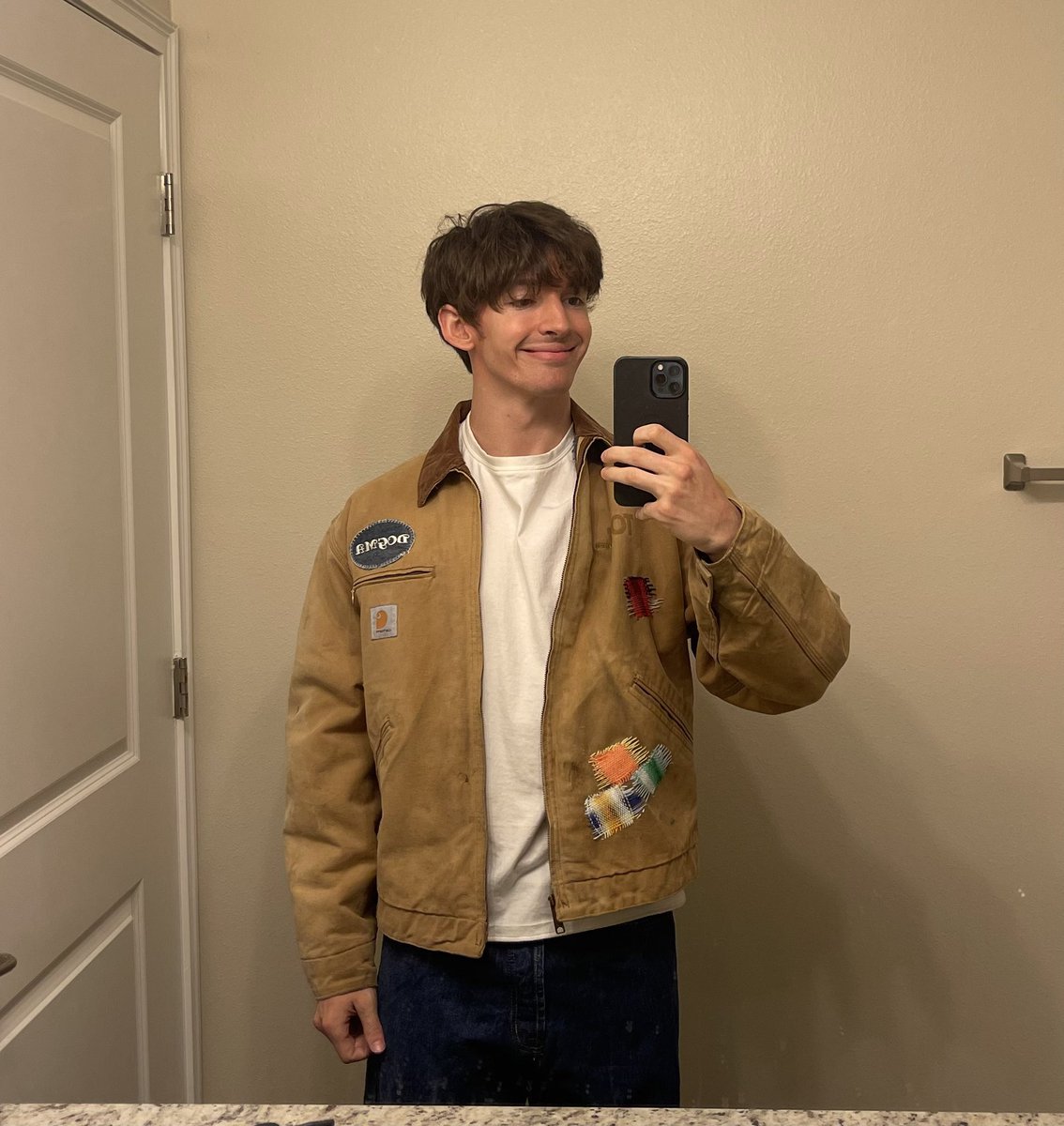 hey that jacket looks. familiar. (i am physically shaking)