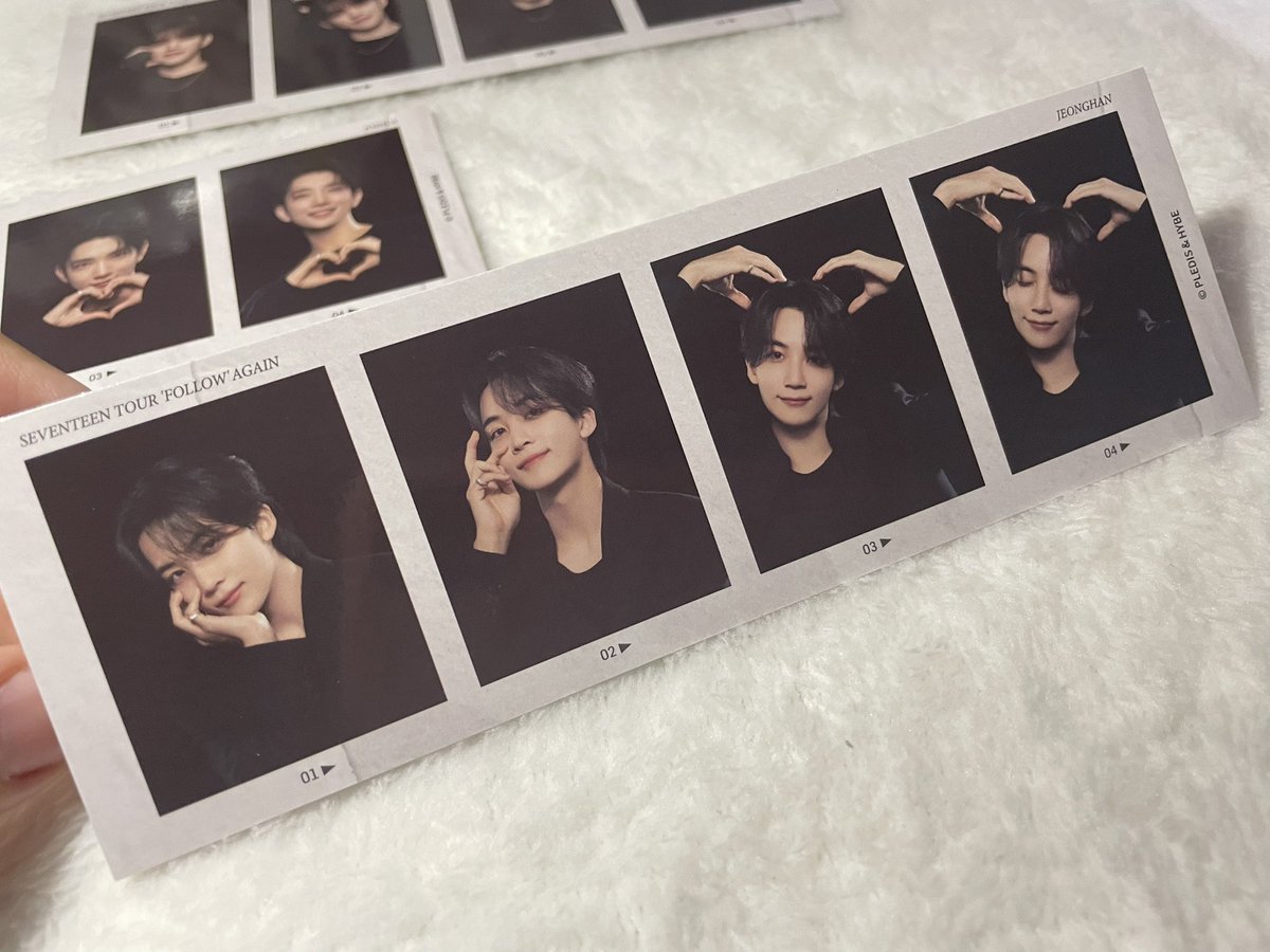 daneelovesyoon's tweet photo. 📬Happy SEVENTEEN mail 💌
tysm @pepperhoranghae for the pasabuy of these Follow Again 4Cut Photos! 😇💕🩵
super pogi ng mga pogi 🥹 and they arrived safely 🥳 until the next transac po, thanks for making my Carat heart happy! https://t.co/wD6RAvR9Y0