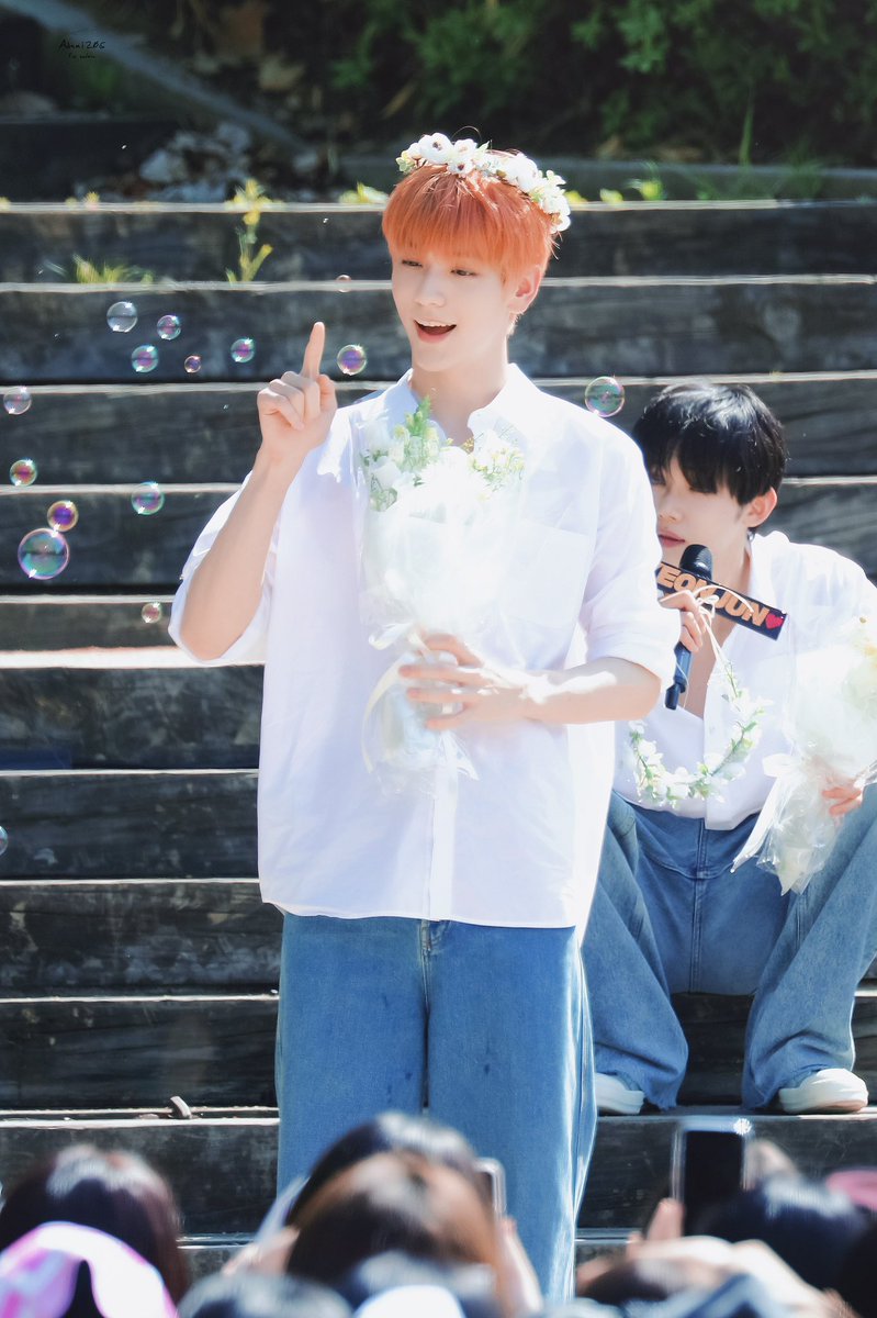 1205_Adam's tweet photo. 240414 SBS FM

🫧🫧

#수빈 #SOOBIN #スビン
#TOMORROW_X_TOGETHER 
#투모로우바이투게더 https://t.co/l2pTiR0dTD