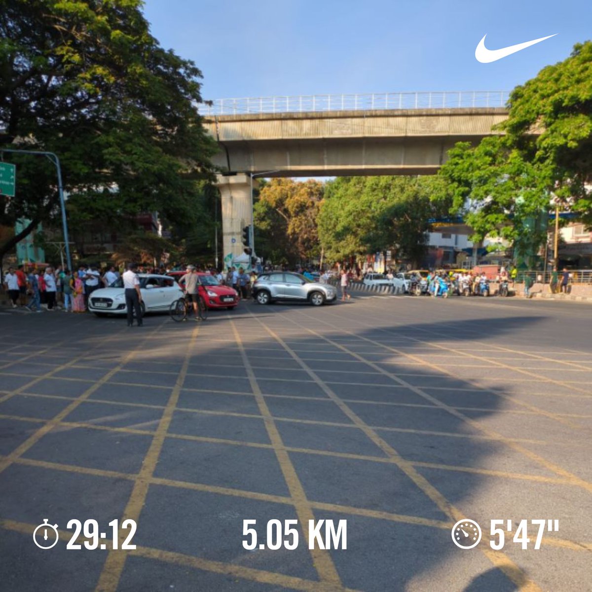 Hel0oWorldO6O3's tweet photo. Early morning 5k run on the beautiful streets of Bengaluru South 🤘🤘 
#Run4Namo
#NamoOnceAgain
#AbkiBaar400Paar https://t.co/ivrwOeNbLP