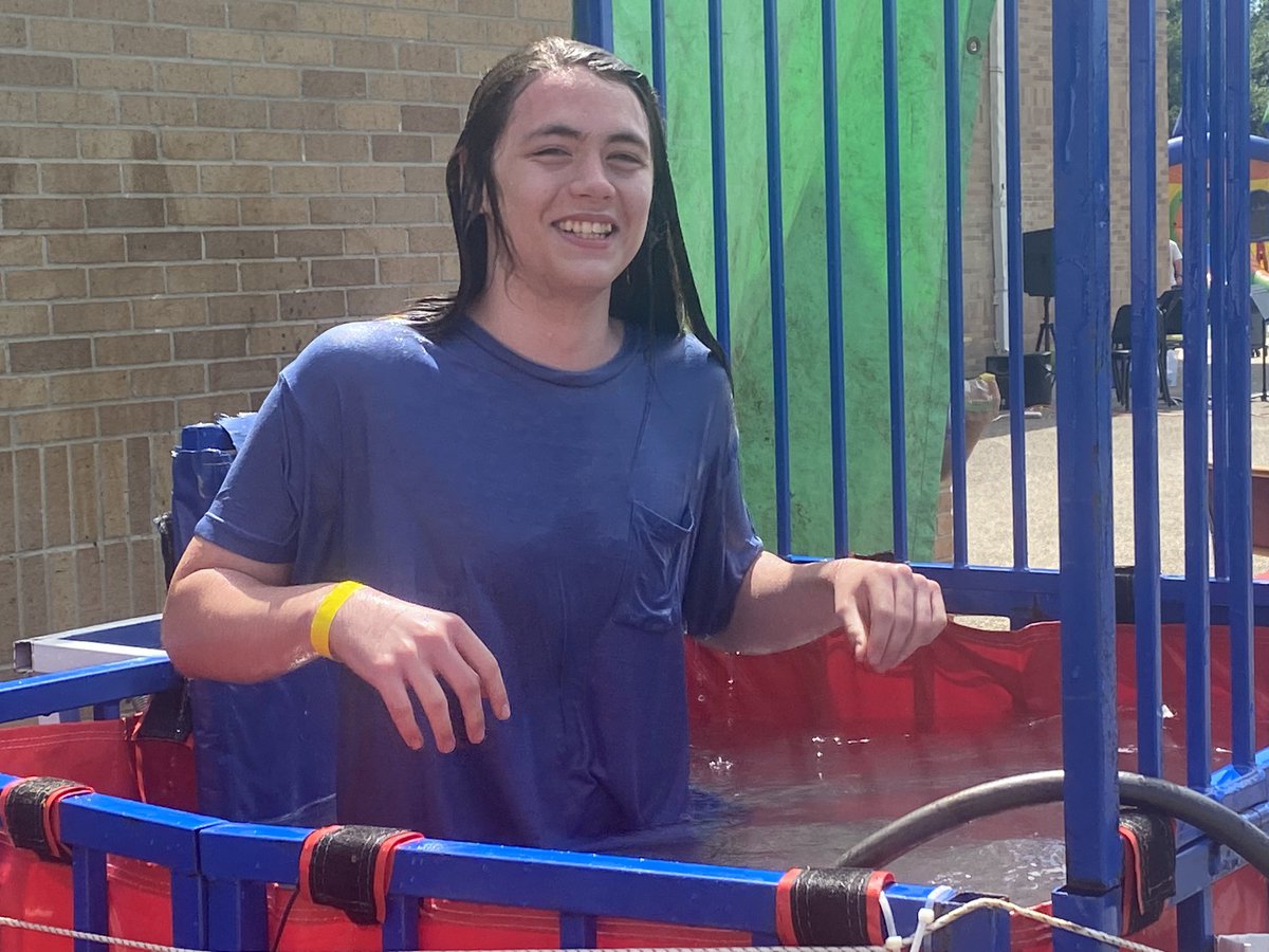 Covington’s Carnival was amazing!! Mr. Willey and I ran the dunk tank for NJHS! Great fun #cms_aisd #covington_colts #aisdproud #hanksellent