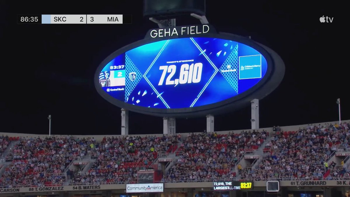 Fans SHOWING OUT tonight at Arrowhead to watch Sporting KC and Inter Miami 👏🗣️