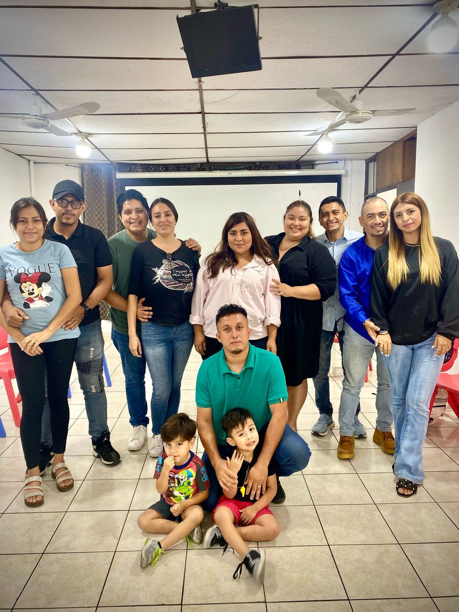 MJCompazitos's tweet photo. Ser entendido no se trata de encontrar la explicación a todo lo malo que nos pasa, si no en saber descansar en Dios aun en lo que no comprendo. @PastorVladimir @EsmeraldadeRiva @MJcompaz https://t.co/DWiT6XB8dT