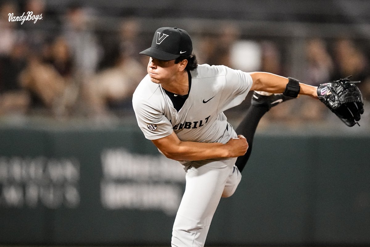 Back-to-back scoreless frames for <a href="/GuthLuke/">Luke Guth</a> as we move to the eighth inning in College Station.