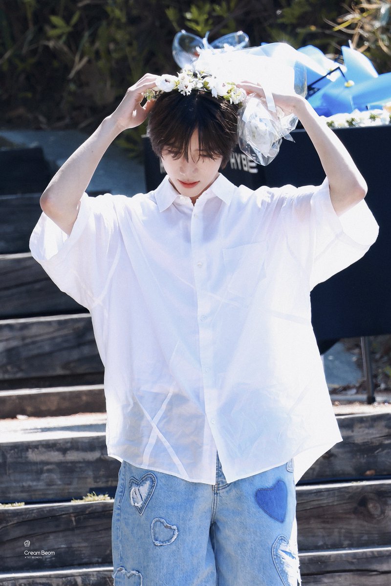 CreamBeom313's tweet photo. 240414 🧁🧸

#범규   #BEOMGYU       
#TXT_BEOMGYU  #TXT_범규 
#TOMORROW_X_TOGETHER              
#TXT https://t.co/ZfEloQlhZH