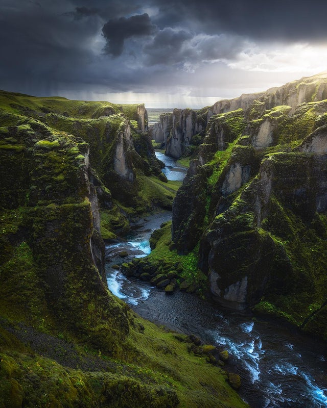 Fjaðrárgljúfur Canyon, Iceland, ebaulm!🤩