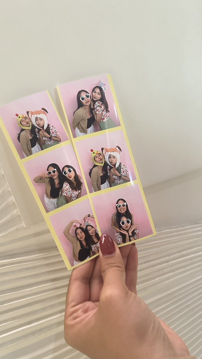 random aja aku tiba” ngajakin foto untung anaknya mau2 aja😇