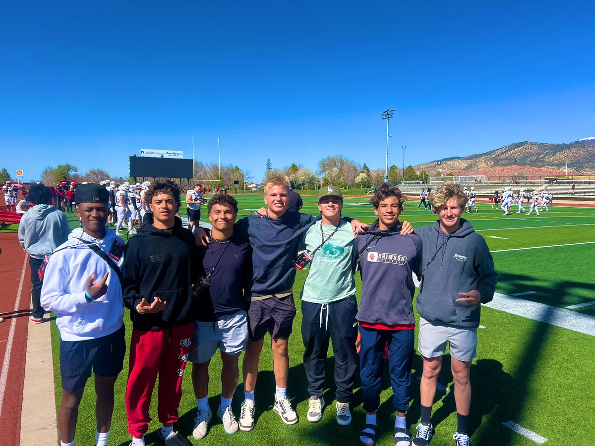 Thank you @SUUFB_ for a great Jr. Day! We had a great time meeting the coaches, touring the campus and facilities and watching the Spring Game! @JohnKelling37 @delanefitz @bmeasom1 @OGMacDC @NateLealaoSUU