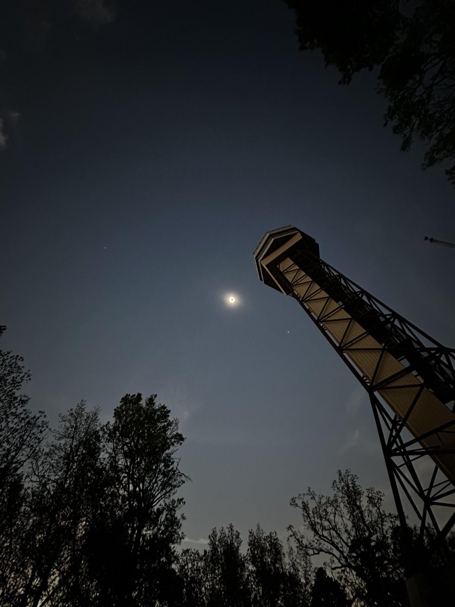 Totality from Hot Springs National Park ...
 
ufofeed.com/65234/totality…
 
#Astrobiology #Astrophysics #Cosmology #PlanetaryScience #Space