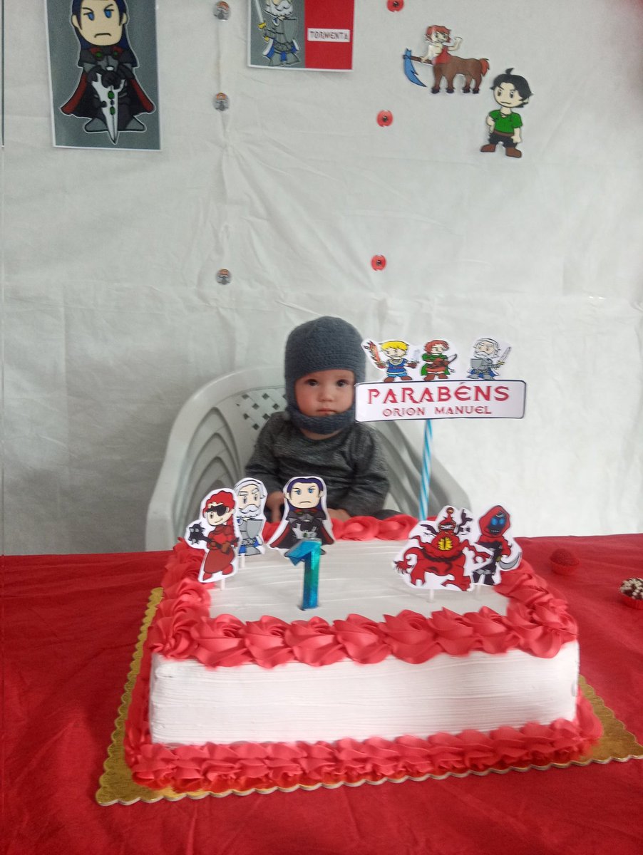 Raia_Vichi's tweet photo. Festa Orion #Tormenta20 O Crânio e o Corvo @leonelcaldela @karensoarele @guilhermesvaldi @Marcelo_Cassaro @RogerioSaladino @JMTrevisan https://t.co/D8WRtf5pRl