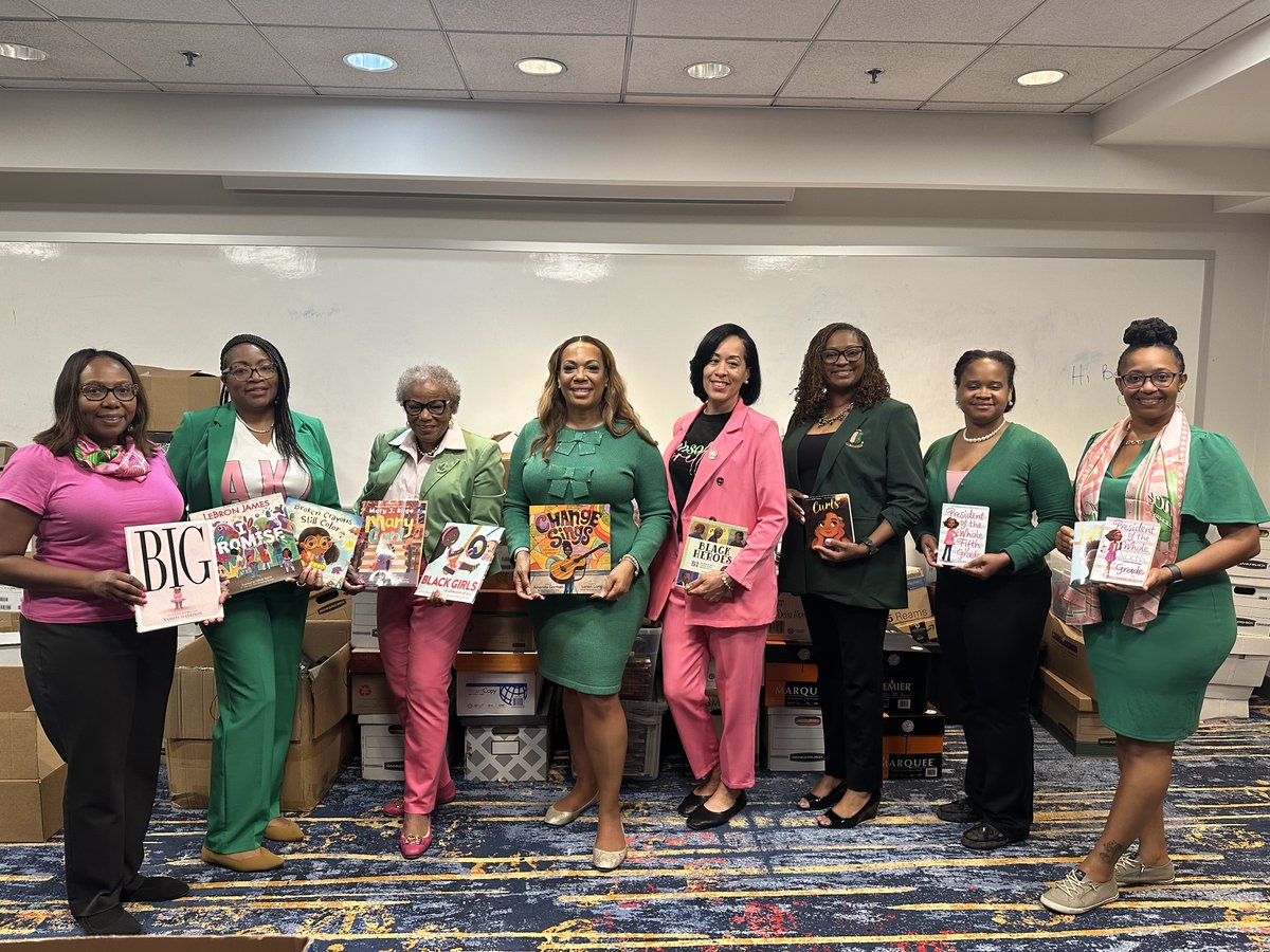 The Marvelous Mid-Atlantic Region is “Supreme in Service”. Our members donated 7162 books to support Charlotte elementary student literacy today. #MARConnects #AKA1908