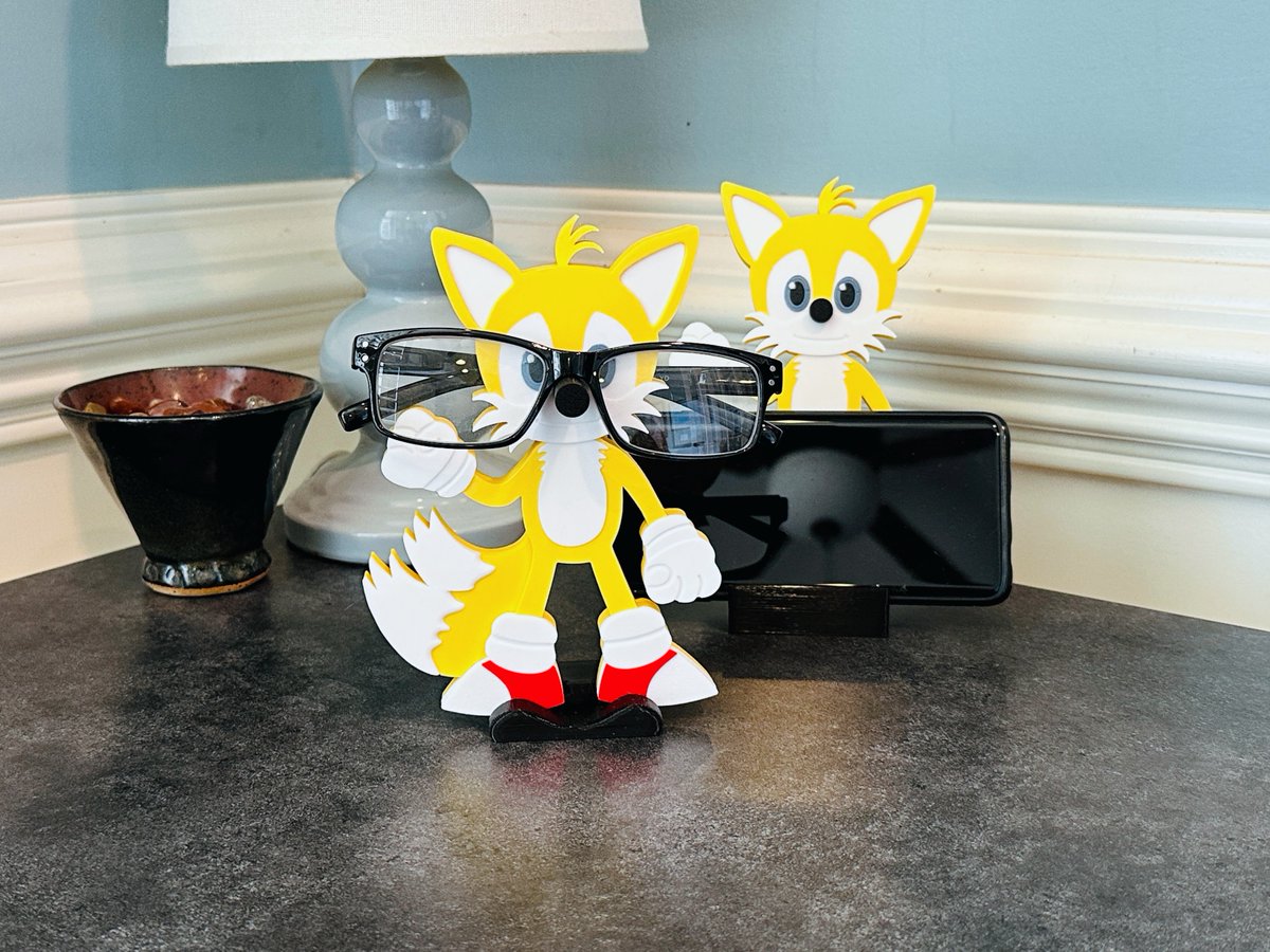 functionalNFun's tweet photo. Sonic - Tails Eyeglass Holder

Fun and unique gift idea.

https://t.co/rc4OIhqEJD

Printed on @BambulabGlobal  using @Polymaker_3D  filament

#giftidea #birthdaygift #sonic #SonicTheHedgehog  #sonictails #christmasgift #etsy #3dprinted https://t.co/J1066kFTG4