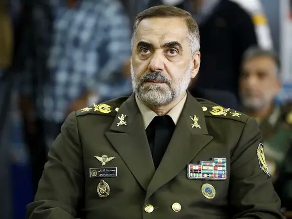 Iranian Defence Minister Mohammad Reza Ashtiani warned that Tehran will firmly respond to any country that 'opens its airspace or territory for attacks on Iran by Israel.' khaleejmag.com/news/iran-laun…