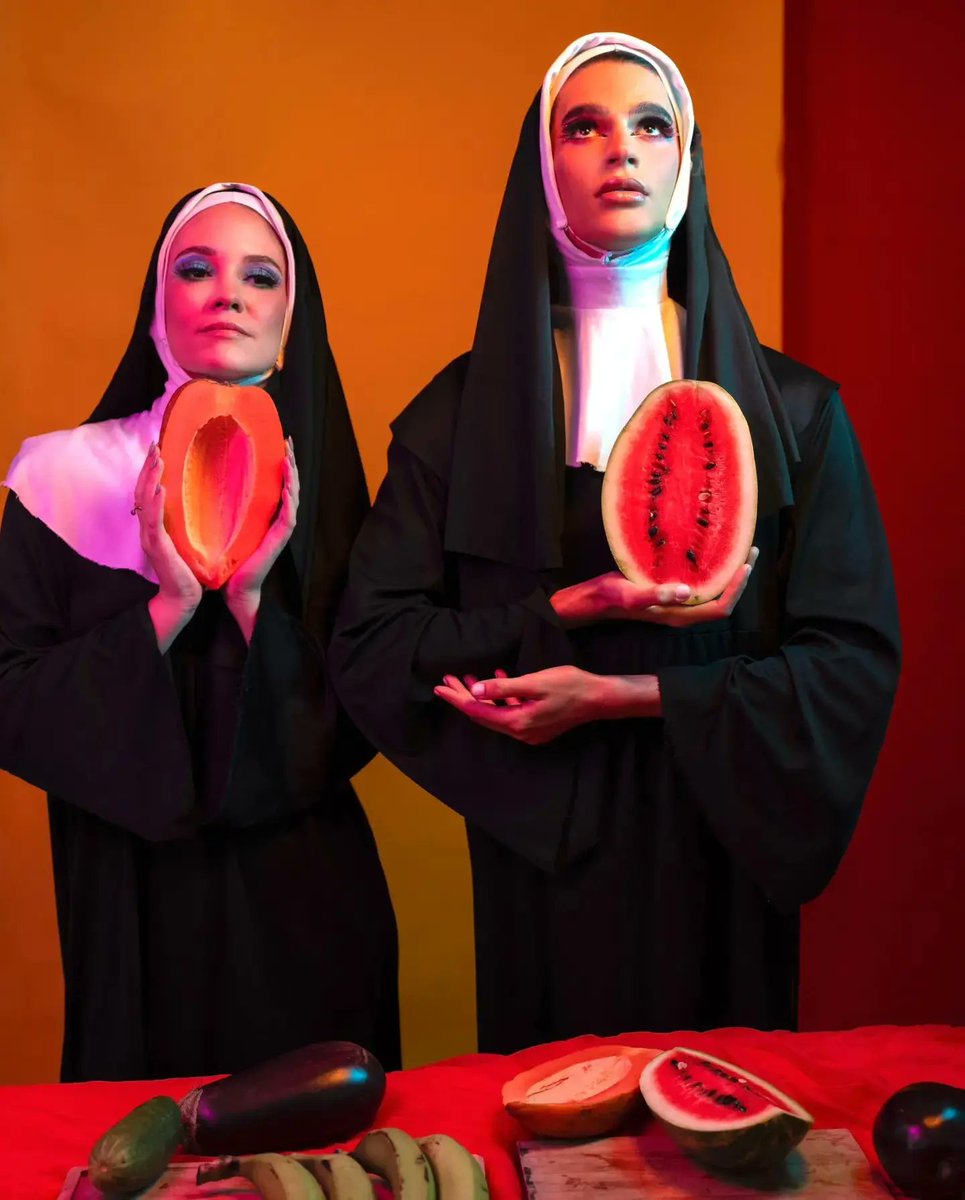 Ponle caption a esto, nosotrxs no podemos. 🍑🍆✝️

Pa llegar al nivel de esta sesión con My Reguera Studio tenemos que nacer de nuevo. 🤭💅