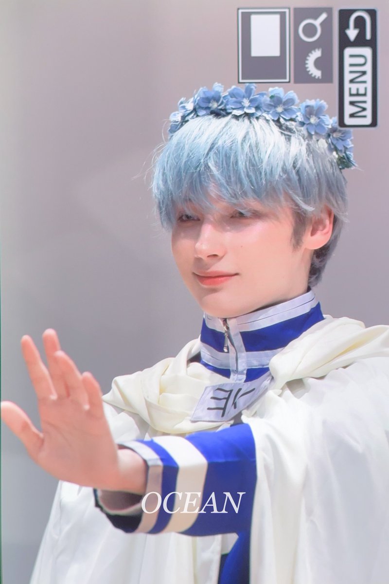 OCEANING_'s tweet photo. 240413
닝멜 용사님,,🥹

#휴닝카이 #HUENINGKAI #TXT #TOMORROW_X_TOGETHER https://t.co/AUp5XoCZDW
