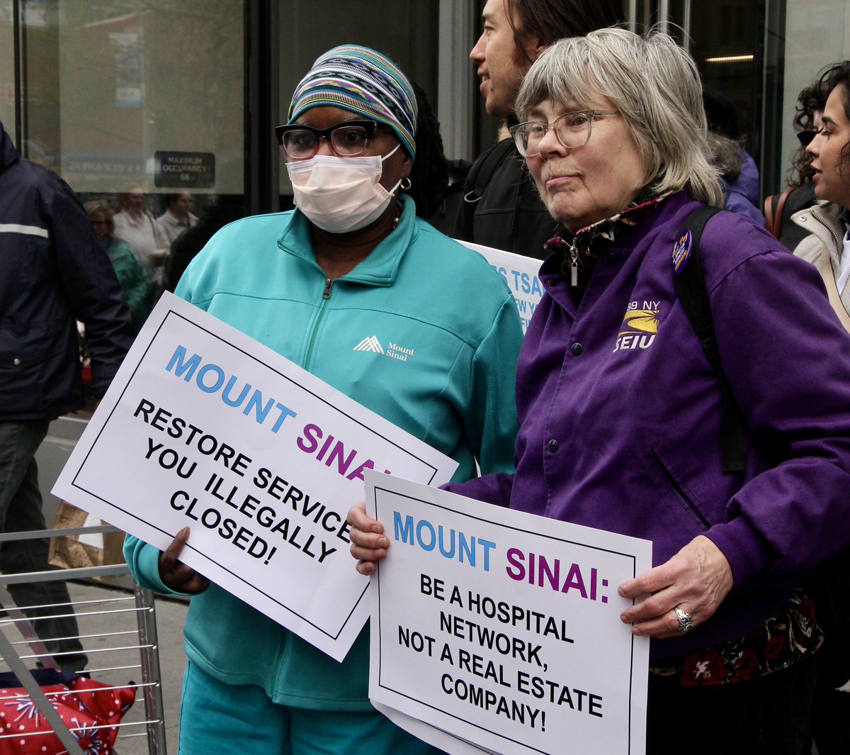 kwokytalky's tweet photo. Thank you to the Mount Sinai healthcare workers who continue to serve vulnerable communities in Lower Manhattan and beyond. #SaveBethIsrael https://t.co/qubnkXT18d