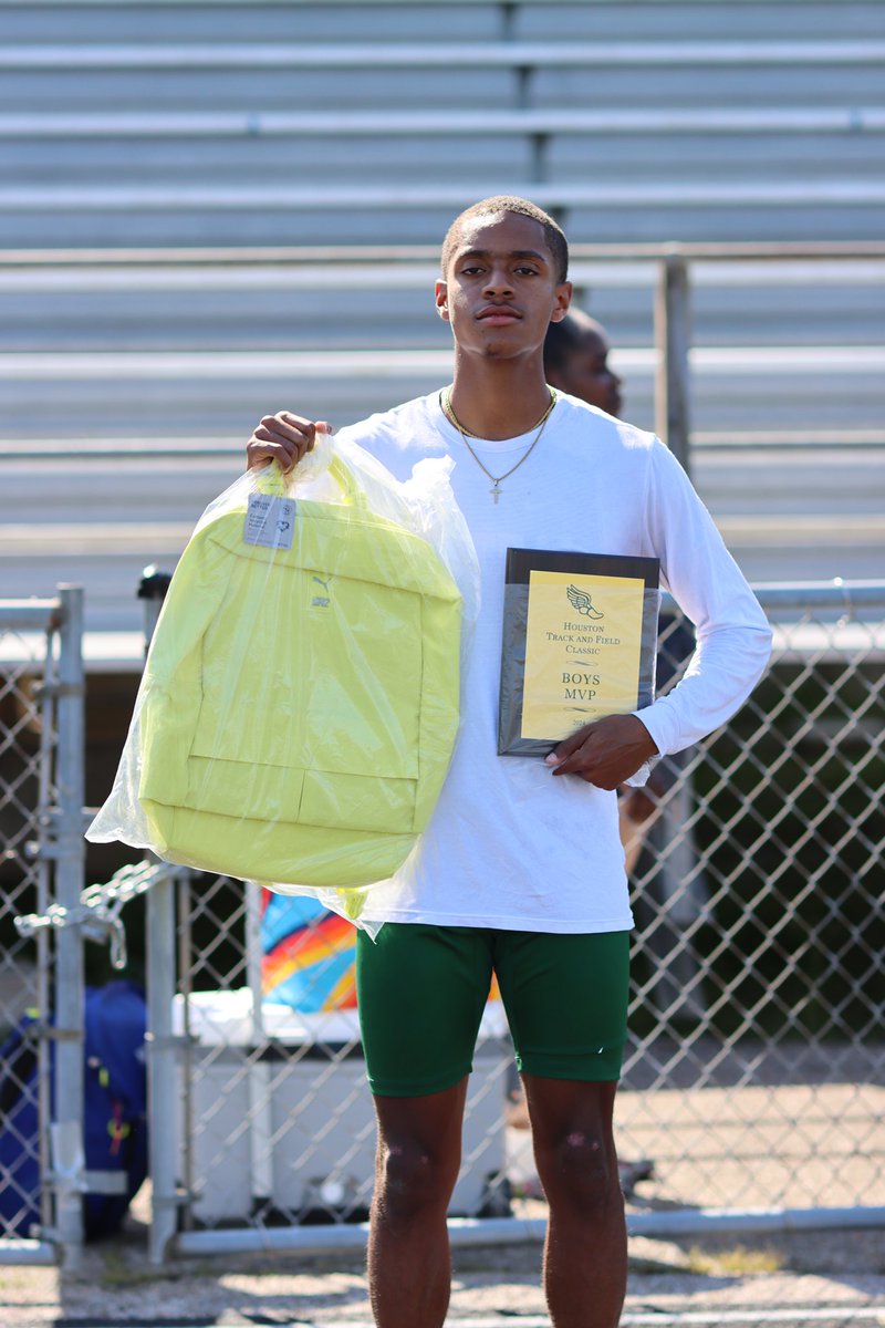 Houston classic MVP 
23’7 long jump
10.9 100
38.22 300 hurdle
22.15 200