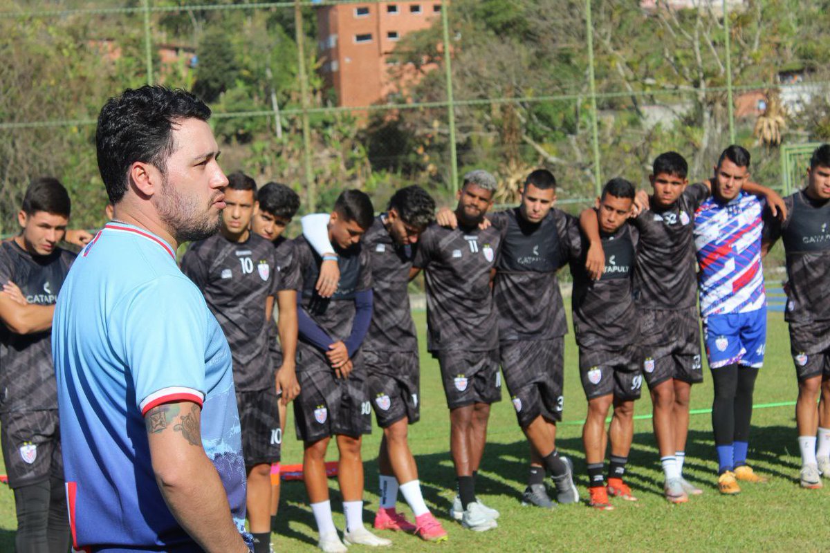 Raúl R Carreño E tweet media