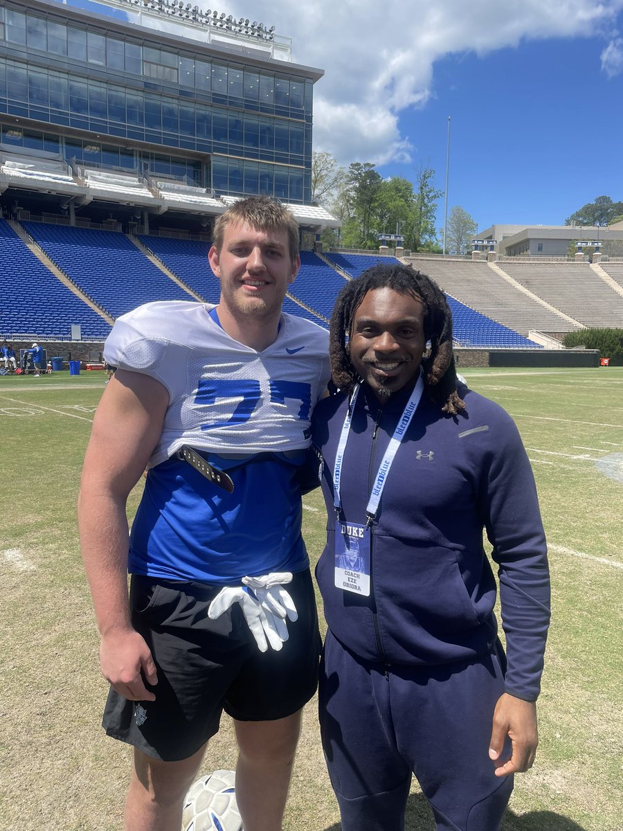EzeObiora2's tweet photo. We had a great visit to @dukefootball today. Great for @israelk0la to get a visit here after his offer. Had a great conversation with @Coach_Bower  and @Coach_MannyDiaz . Also great for  @caleb_scott0 to get his first P5 O from here! Loved seeing my nephew @justinpickett_  Thank you @ANU_NIKE22 and @CoachPatke  and @LukeShivelyDU  for inspiring and talking to our guys!  @mathiebe @JackYost_ @MitchellMathie   @chasesmitley44 @DrewJonez_ @DombrowAus67208  @Wyattkirschfb @KinsingerKarson  @kaiden_bower @calvinmoody26 @AlexJenkinsFB 
#d1football #dukefootball #ballislife🏀 #speedtraining #strengthtraining #footballrecruiting