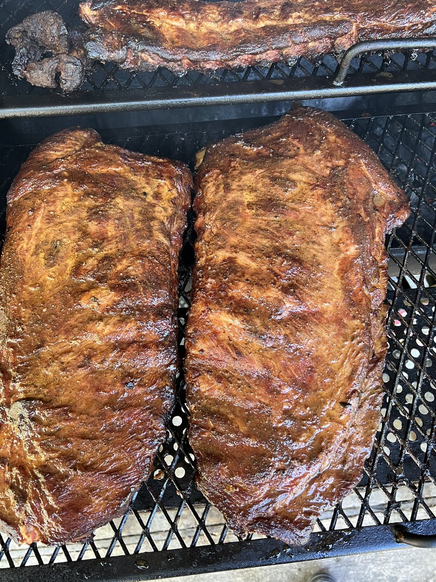 sellison22's tweet photo. Bbq time https://t.co/uYpGHHUL0M