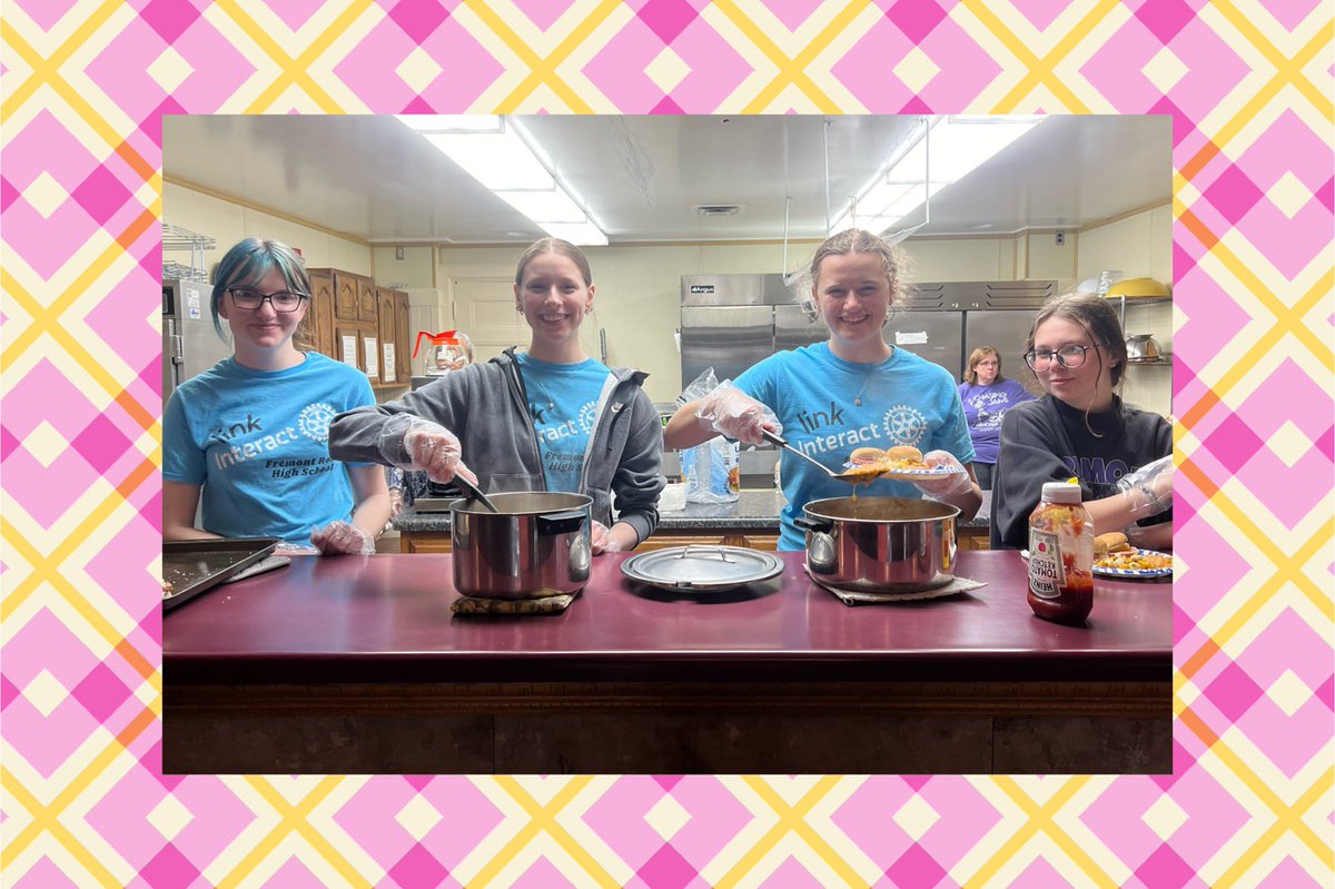 🥣  Friday was a great day to serve up a hot lunch at the Soup Kitchen!

Quite a few people commented how friendly and helpful these Link/Interact teens were 🫶🏼

#serviceaboveself