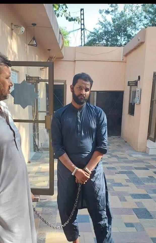 ShahbazGillFan's tweet photo. میری آپ سب سے درخواست ہے،

اس بہادر وکیل کی رہائی کے لیے آواز بلند کریں۔ ریٹویٹ کریں اور یہ ٹرینڈ ٹاپ پر لائیں۔
#ReleaseAdvAbdulMateen https://t.co/rao1eUxQYg