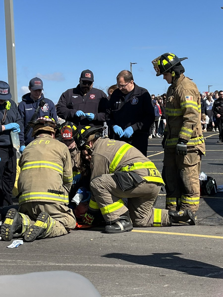 Yesterday Muskego FBLA conducted a demonstration to show the impacts of distracted driving. There were two deaths on scene and an arrest to show the consequences of distracted driving. As the month of April continues, Muskego FBLA will post statistics to encourage safe driving.