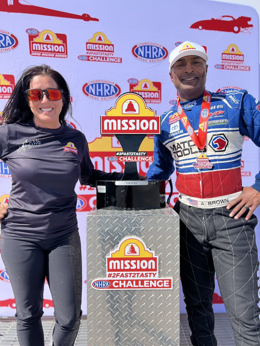 And… @AntronBrown gets the Top Fuel 4-Wide @MissionFoodsUS #2Fast2Tasty @NHRA Challenge win here in Vegas! #Vegas4WideNats
