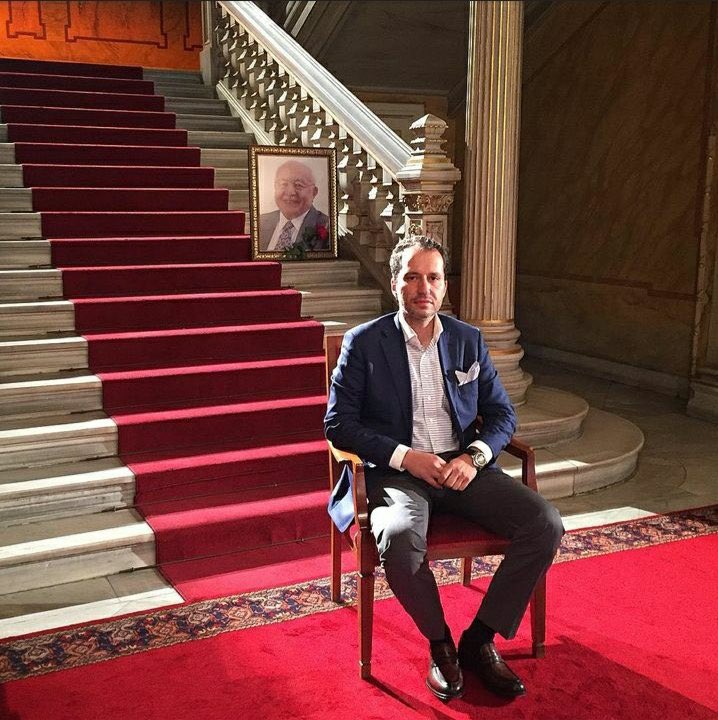 rpkarabulutt's tweet photo. “Fitne münafığın, yeri nâr iken.
Hiç kimseden korkma ALLAH var iken.” https://t.co/suGRXGJnEd