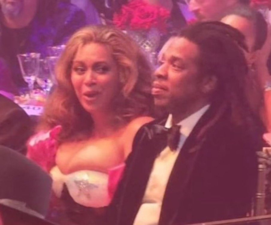 BeyoncesCoochie tweet media