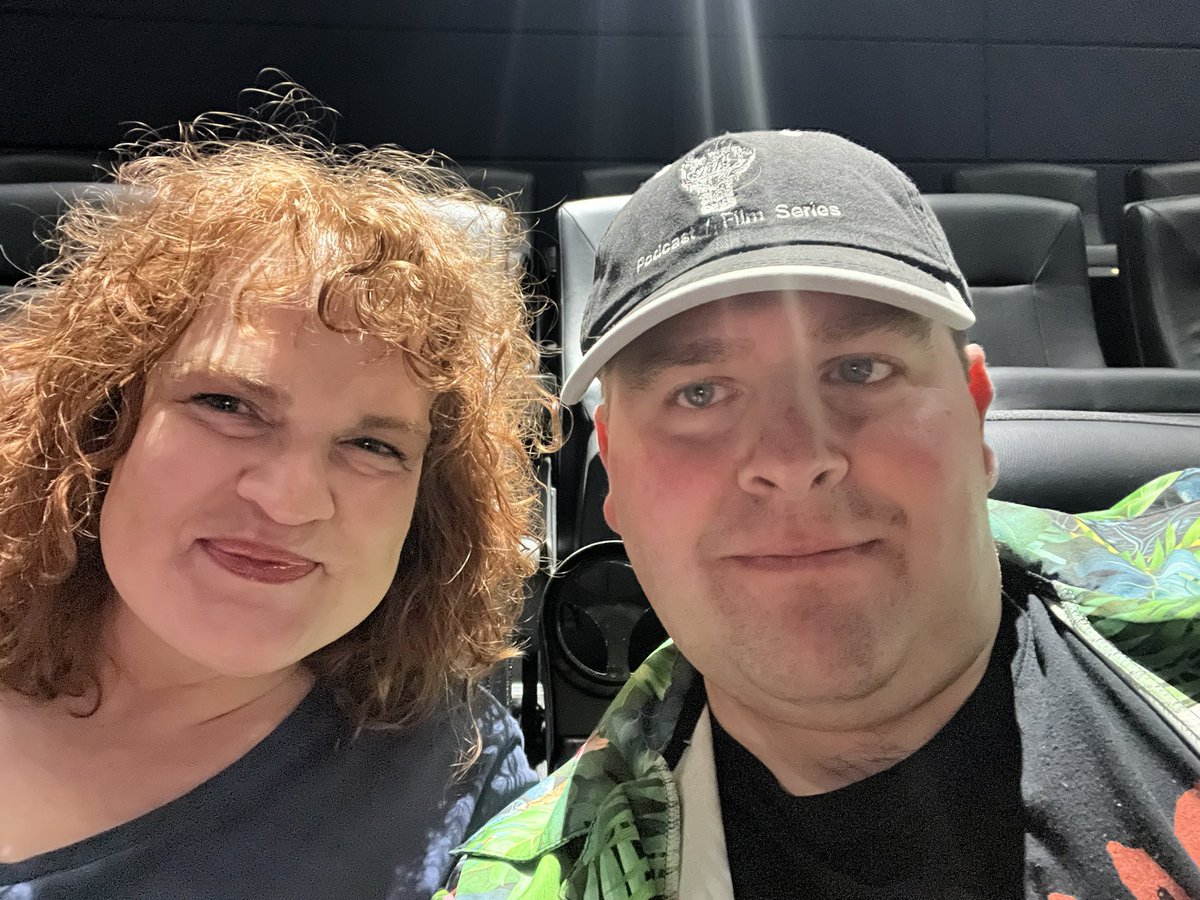 beernut1's tweet photo. Okay back at @GatewayFC w/Val for a showing of #Invader (2024) w/ anew home invasion horror film w/ director #MickeyKeating & start #JoeSwanberg doing a Q&A after the film w/ @MaddWolf this is gonna be fun https://t.co/zALHNqwhxu